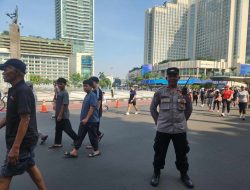 Personel Humas Menteng Pemantauan Giat Olahraga Pagi Di CFD Bundaran HI