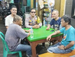 Bentengi Kampung dari Akar! Bhabinkamtibmas Sambangi Satkamling RW 02 Cegah Kriminalitas Sejak Dini