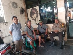 Bhabinkamtibmas Karang Anyar Tingkatkan Keamanan Melalui Sambang Warga