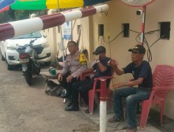 Bhabinkamtibmas Johar Baru Laksanakan Patroli Dialogis dan Cooling System di RT 13/RW 06