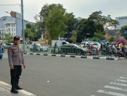 Pelayanan Prima Pagi Hari Polsek Sawah Besar, Lakukan Pengaturan Arus Lalulintas