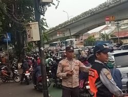 Responsif dan Sigap: Polisi Gatur Lalin Cegah Kejahatan dan Kemacetan