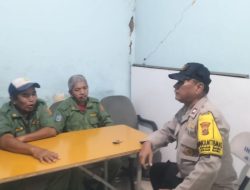 Bhabinkamtibmas Sambangi Poskamling RW 06 Johar Baru, Imbau Warga Tingkatkan Kewaspadaan