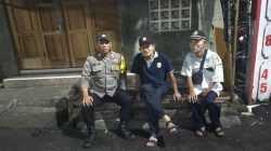 Sambang Poskamling, Aiptu Baktiar Ajak Pak Syahri dan Pak Soma Tingkatkan Ronda Malam