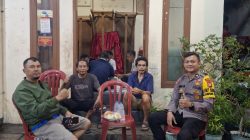 Bripda Robby Sambangi Pos Satkamling RW 03, Warga Kampung Rawa Diajak Aktif Jaga Lingkungan