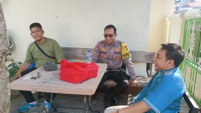 Bhabinkamtibmas Kampung Rawa Sambangi Warga, Sampaikan Pesan Kamtibmas