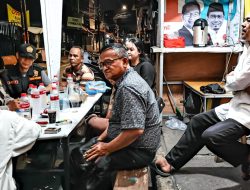 Polsek Senen Sambangi Pos Siskamling RW 08 Kramat, Wujudkan Lingkungan Aman dan Kondusif