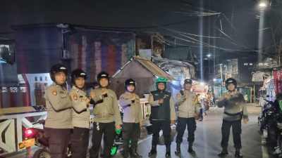 Tingkatkan Kewaspadaan, Polsek Johar Baru Lakukan Patroli Cipta Kondisi di Titik Rawan