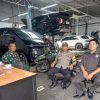Bangun Sinergi Lewat Sambang, Aiptu Baktiar Ajak Security Showroom Hyundai Bersama Jaga Kamtibmas