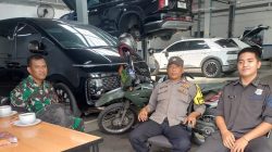 Bangun Sinergi Lewat Sambang, Aiptu Baktiar Ajak Security Showroom Hyundai Bersama Jaga Kamtibmas