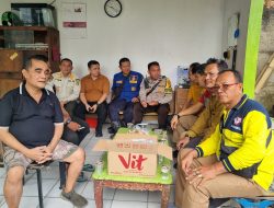 Pemberantasan Sarang Nyamuk di Gunung Sahari Utara, Polisi Bersama Warga Lakukan PSN