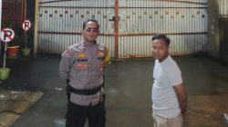 Bhabinkamtibmas Sambangi Pos Satkamling RW07 Kampung Rawa, Ajak Warga Perkuat Keamanan Lingkungan