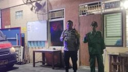 Bhabinkamtibmas Kemayoran Sambangi Pos Kamling RW 07, Sampaikan Pesan Kamtibmas