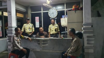 Arahan Bhabinkamtibmas Di PT. Pos Indonesia, Imbau Waspada dan Jaga Kondusivitas