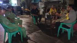 Patroli Dini Hari, Polisi Himbau Satpam di Kemayoran Tingkatkan Kewaspadaan