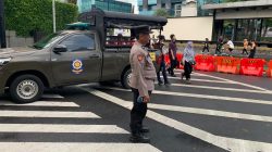 Personel Polsek Metro Menteng Pengamanan Giat “Jakarta Dalam Warna” di Jalan Purworejo Menteng