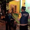 Sambang Kamtibmas, Polisi Himbau Warga Tingkatkan Kewaspadaan Lingkungan di Satkamling Jalan Lombok
