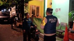 Sambang Kamtibmas, Polisi Himbau Warga Tingkatkan Kewaspadaan Lingkungan di Satkamling Jalan Lombok