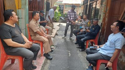 Bhabinkamtibmas Kelurahan Kartini Sambang Ketua RW dan Warga, Sampaikan Himbauan Kamtibmas