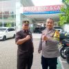 Bhabinkamtibmas Sambangi Warga Mangga Dua Selatan, Imbau Cegah Tawuran dan Kriminalitas