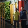 Bhabinkamtibmas Menteng Kontrol Satkamling Di Jalan Anyer Ujung RT 01 RW 09, Genangan Air Nihil
