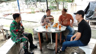 Bhabinkamtibmas dan Babinsa Sambangi Warga Rusun Boing RW 013 Kebon Kosong