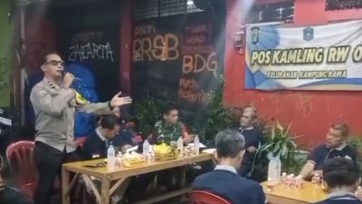 Tokoh Masyarakat Kampung Rawa Hadiri Pertemuan Rutin, Bhabinkamtibmas Sampaikan Himbauan Kamtibmas