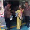 Bhabinkamtibmas Gondangdia Bantu Warga Lampung Kehabisan Ongkos Pulang