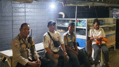 Patroli Malam hari Bhabinkamtibmas Di Pos Kamling RW. 05 Pasar Baru 🆕