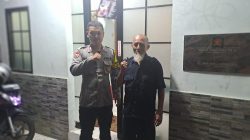 Bhabinkamtibmas Sambangi Pos Satkamling RW 02 Kartini, Sampaikan Himbauan Kamtibmas