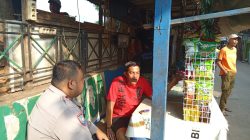 Sambang Ketua RT 18/5, Bhabinkamtibmas Petamburan Sampaikan Himbauan Kamtibmas