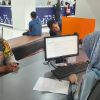 Sambangi Kantor Pos Indonesia, Bhabinkamtibmas Ingatkan Waspada Penipuan Online