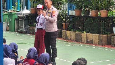 Sat Binmas Polres Jakpus Jadi Narasumber MPLS di SMPN 78, Bahas Tawuran, Judi Online, dan Narkoba