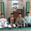 Jalin Silaturahmi Usai Sholat Jumat, Bhabinkamtibmas Ajak Takmir Masjid Perkuat Pesan Damai