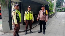 Amankan Gedung Strategis, Bhabinkamtibmas Sambangi Nasdem Tower