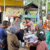 Pantau Bansos Tepat Sasaran, Bhabinkamtibmas Kawal Penyaluran Beras di Menteng