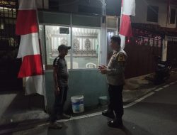 Bhabinkamtibmas Kebon Kacang Jaga Keamanan Lewat Sambang Pos Satkamling RW 05