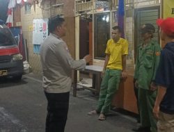 Bhabinkamtibmas dan Pokdarkamtibmas Perkuat Sinergi Lewat Patroli Malam di RW 07