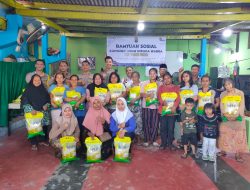 Polsek Senen Bagikan Sembako untuk Warga RW 02 Kramat