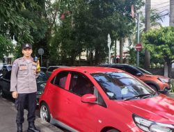 Bhabinkamtibmas Petojo Utara Monitoring Parkir Liar dan Aksi Unras di Wilayah Gambir