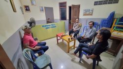 Bhabinkamtibmas Karet Tengsin Ajak Warga RW 05 Dan Petugas Satkamling Tingkatkan Kewaspadaan