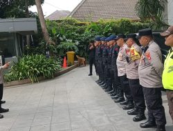 Polsek Metro Menteng Kawal Ketat Aksi Unras di Kantor DPP Partai NasDem