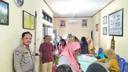 Warga Utan Panjang Antusias Ikuti Posyandu Balita dan Lansia, Polisi Turut Monitoring