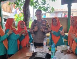 Bhabinkamtibmas Karet Tengsin Sambang Ibu-ibu Kader Jumantik, Imbau Waspada Curanmor
