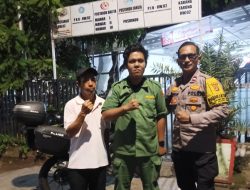 Bhabinkamtibmas Sambangi Pos Kamling RW 02 Kampung Rawa, Ajak Warga Perkuat Keamanan Lingkungan