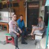 Sambang Door to Door, Bhabinkamtibmas Kampung Rawa Ajak Warga Tetap Solid Jaga Kamtibmas