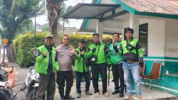 Bangun Kesadaran Publik, Bhabinkamtibmas Menteng Ajak Ojol Jaga Kamtibmas di Taman Sukabumi