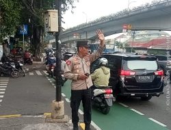 Kapolsubsektor Tanah Tinggi Gatur Lalin di TL Galur, Antisipasi Kemacetan dan Tindak Kriminal Jalanan