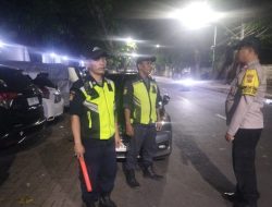 Sambangi Poskamling RW 07, Bhabinkamtibmas Ajak Warga Johar Baru Bersama Jaga Jakarta Aman