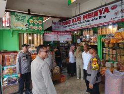 Polsek Johar Baru Patroli di Sentra Ekonomi, Pastikan Warga Rasakan Aman dan Tentram